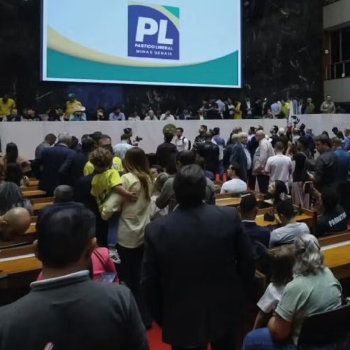 Convenção do PL em Minas reforça protagonismo de Nikolas Ferreira e mira fortalecimento da direita para 2026
